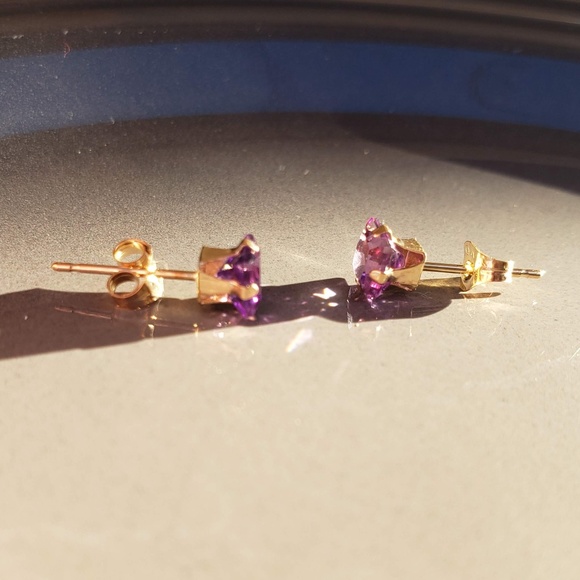 14K Yellow Gold Amethyst Stud Earrings - Picture 2 of 3